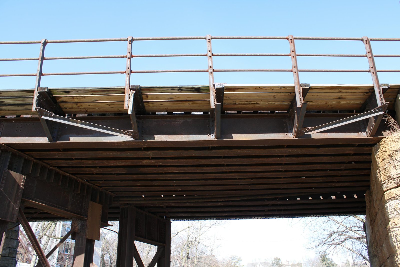 North span